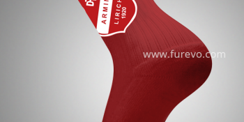 Produktfoto von Socken in Rot ohne Stopper