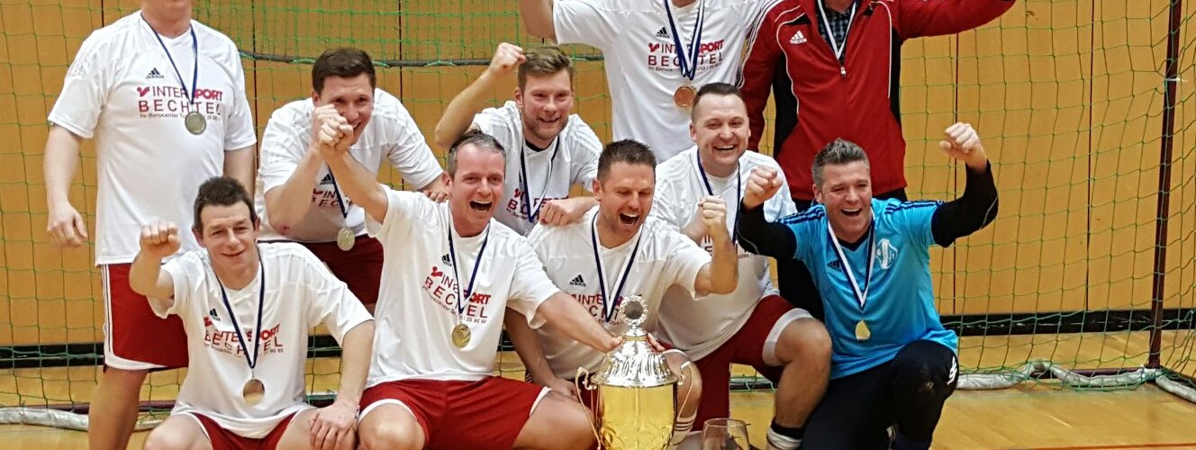 Foto zum Beitrag: Alte Herren holen zum 3x den Titel!!!