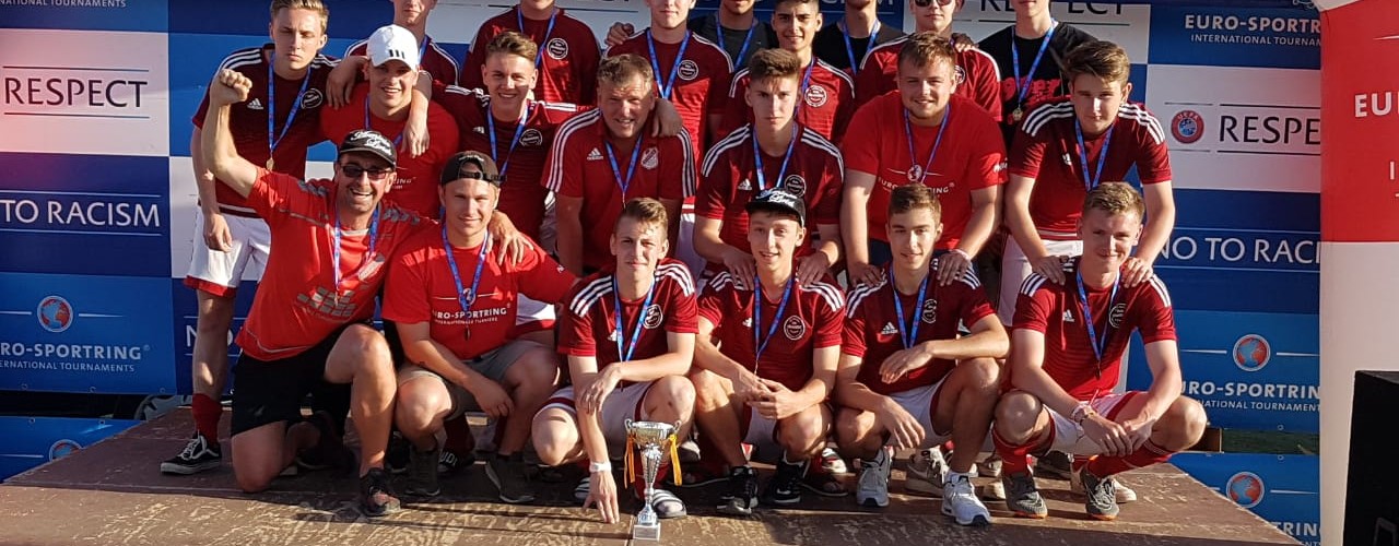 Foto zum Beitrag: A- Junioren holen ungeschlagen den 3.Platz in Spanien