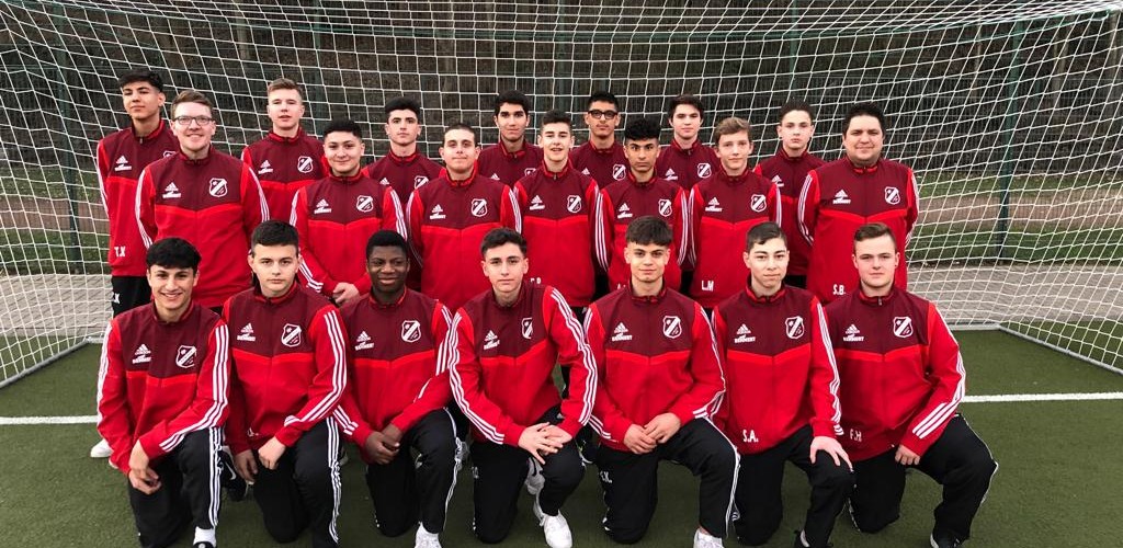 Foto zum Beitrag: B-Junioren im neuen Gewand…
